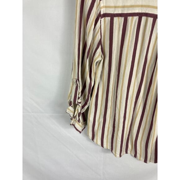 Market & Spruce Stripe Button Up Blouse Size Medium - Picture 5 of 6